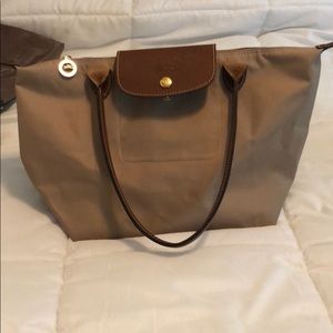 Medium Longchamp khaki tote